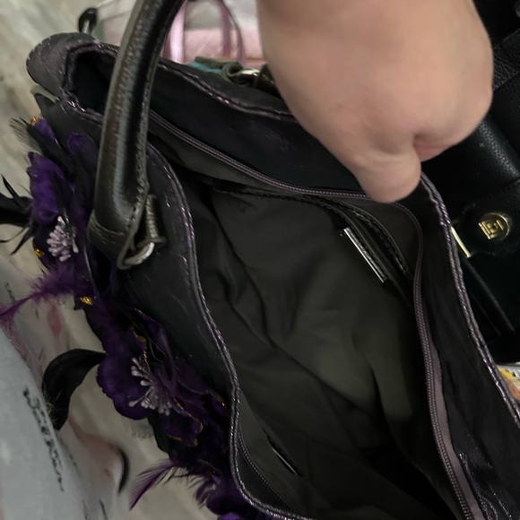 Purple purse - Picture 3 of 3